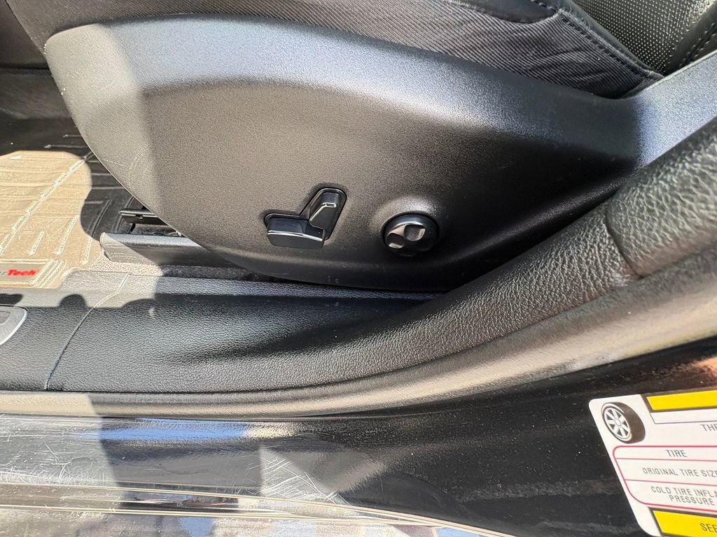 Used 2019 Jeep Cherokee High Altitude image 9