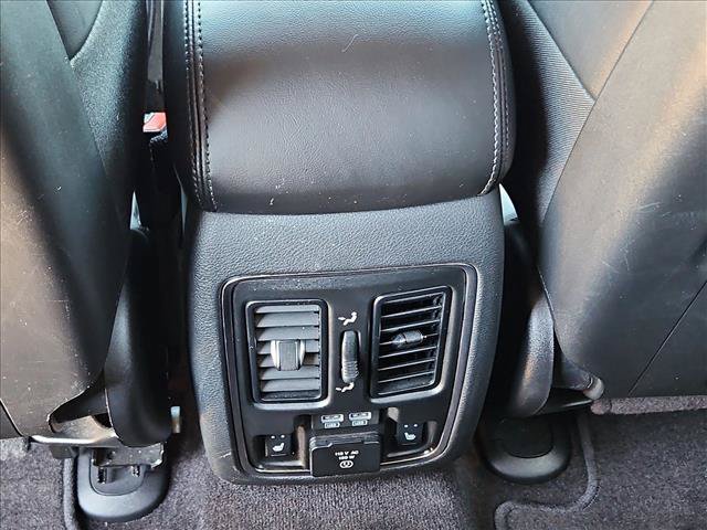 Used 2018 Jeep Grand Cherokee Limited RWD image 17