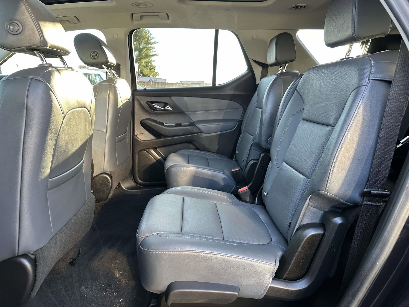 Used 2020 Chevrolet Traverse Premier image 23