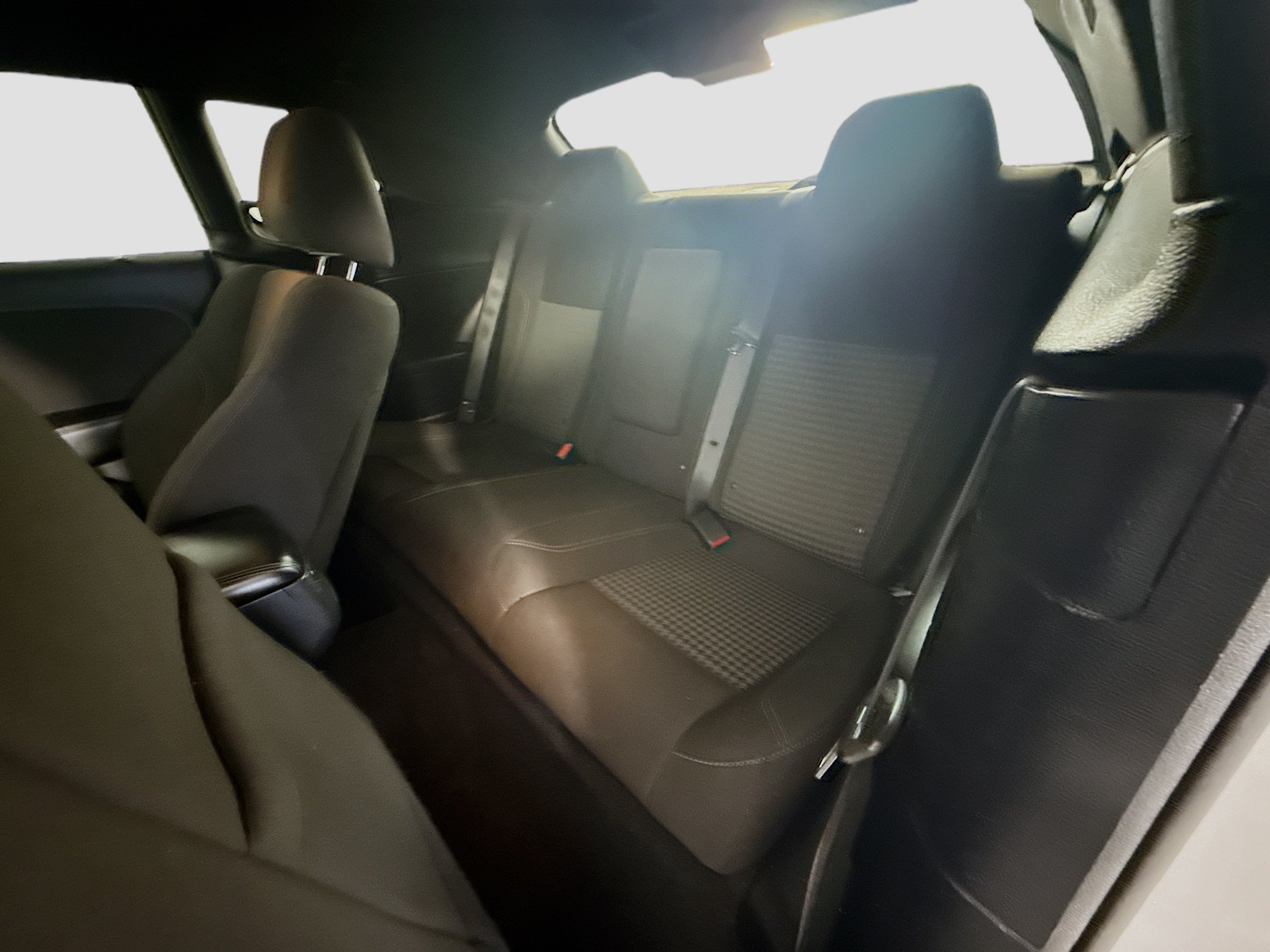 Used 2021 Dodge Challenger SXT RWD image 25