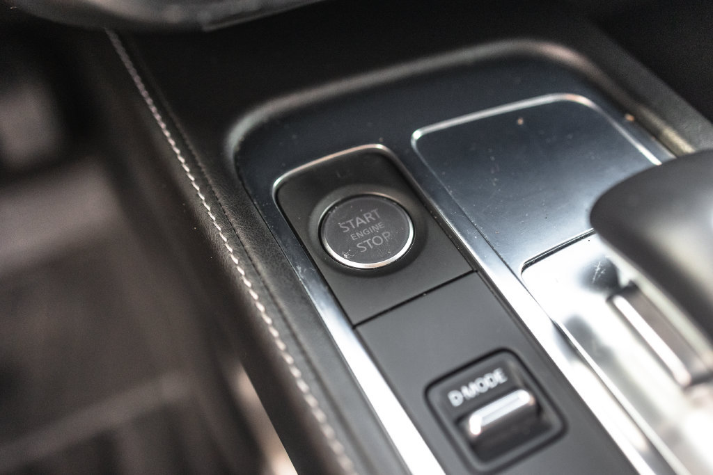 Used 2023 INFINITI QX60 Sensory AWD/4WD image 17