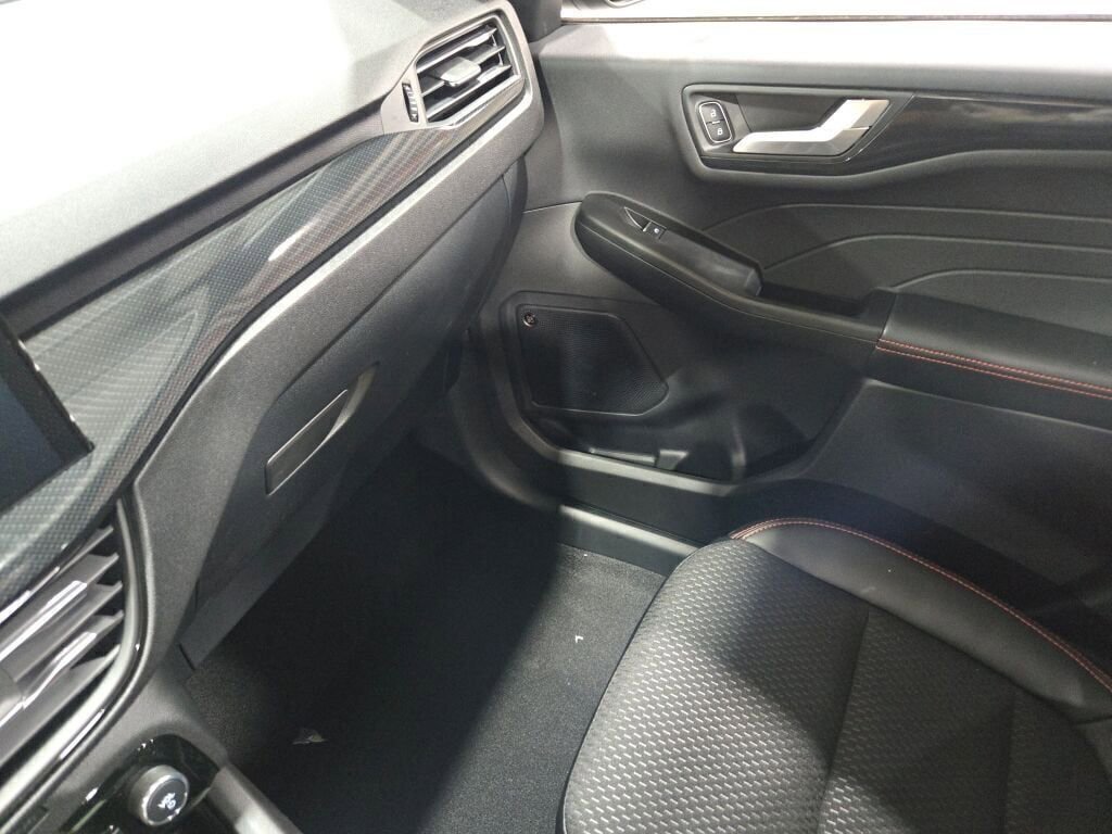 New 2025 Ford Escape ST-Line Elite w/ Tech Pack #2 image 27