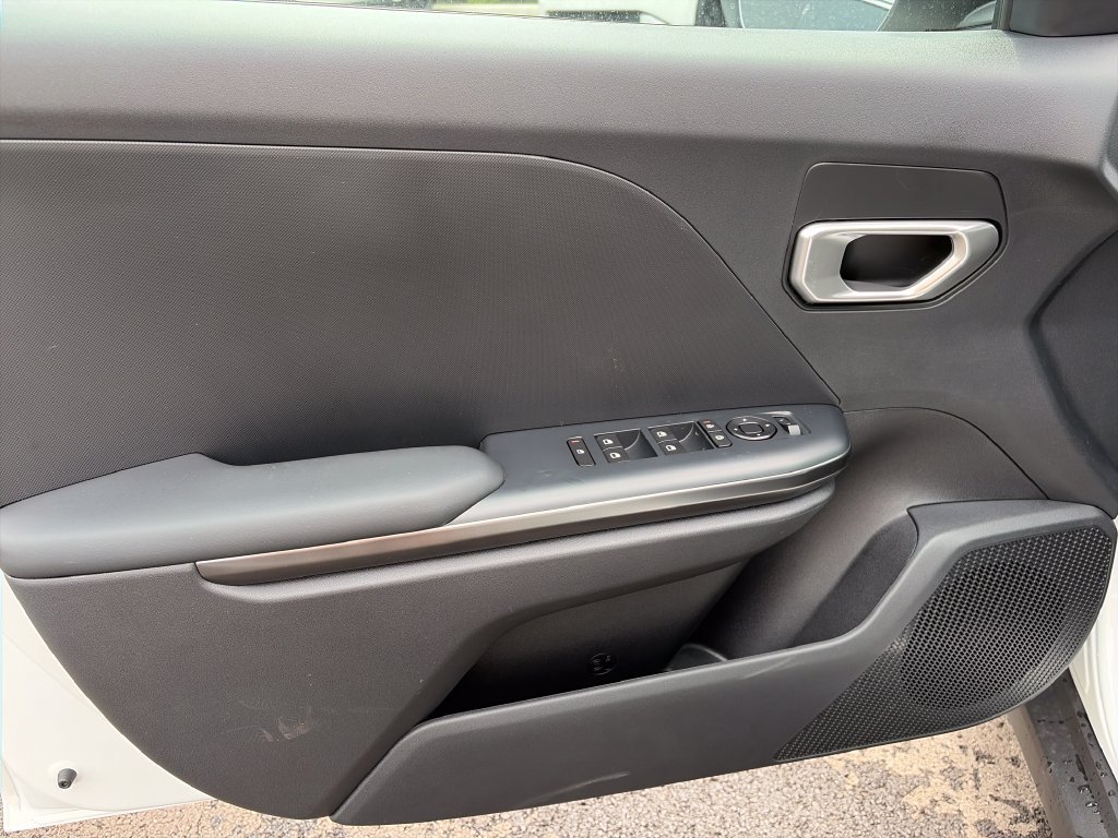 New 2026 Kia K4 FWD image 15