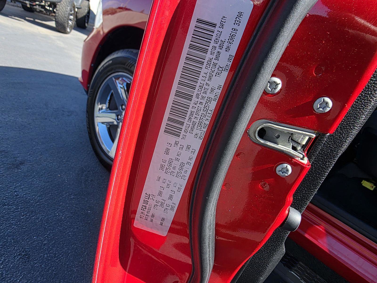 Used 2018 RAM 1500 Express w/ Express Value Package image 26