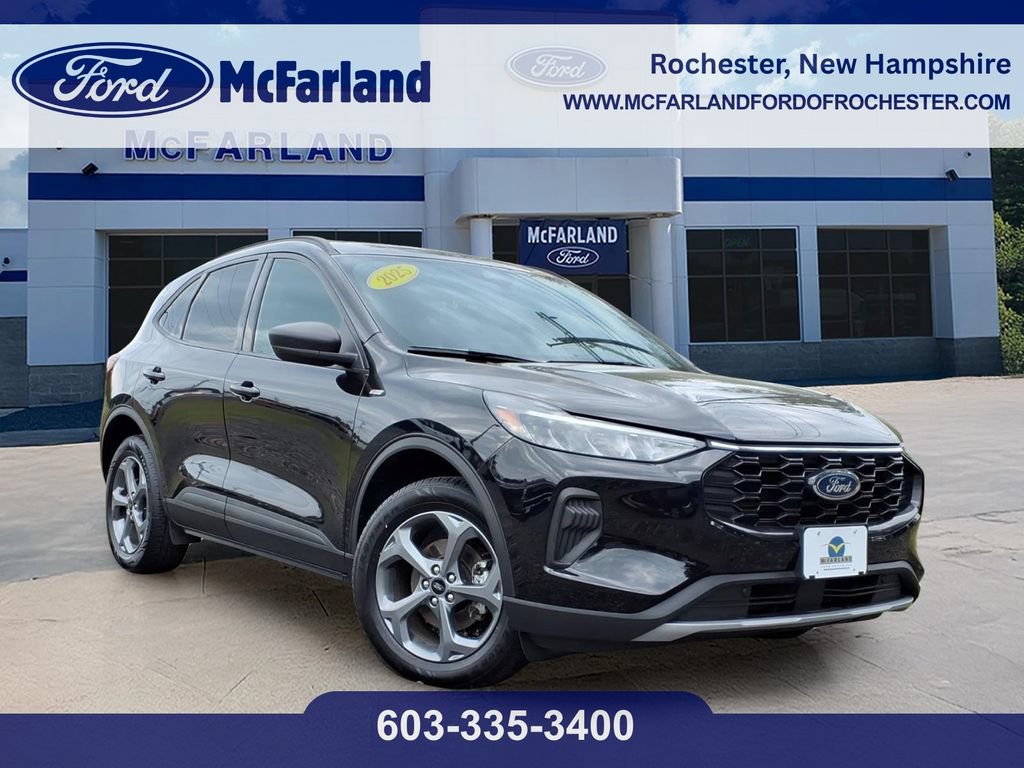 Certified 2025 Ford Escape ST-Line AWD/4WD image 1