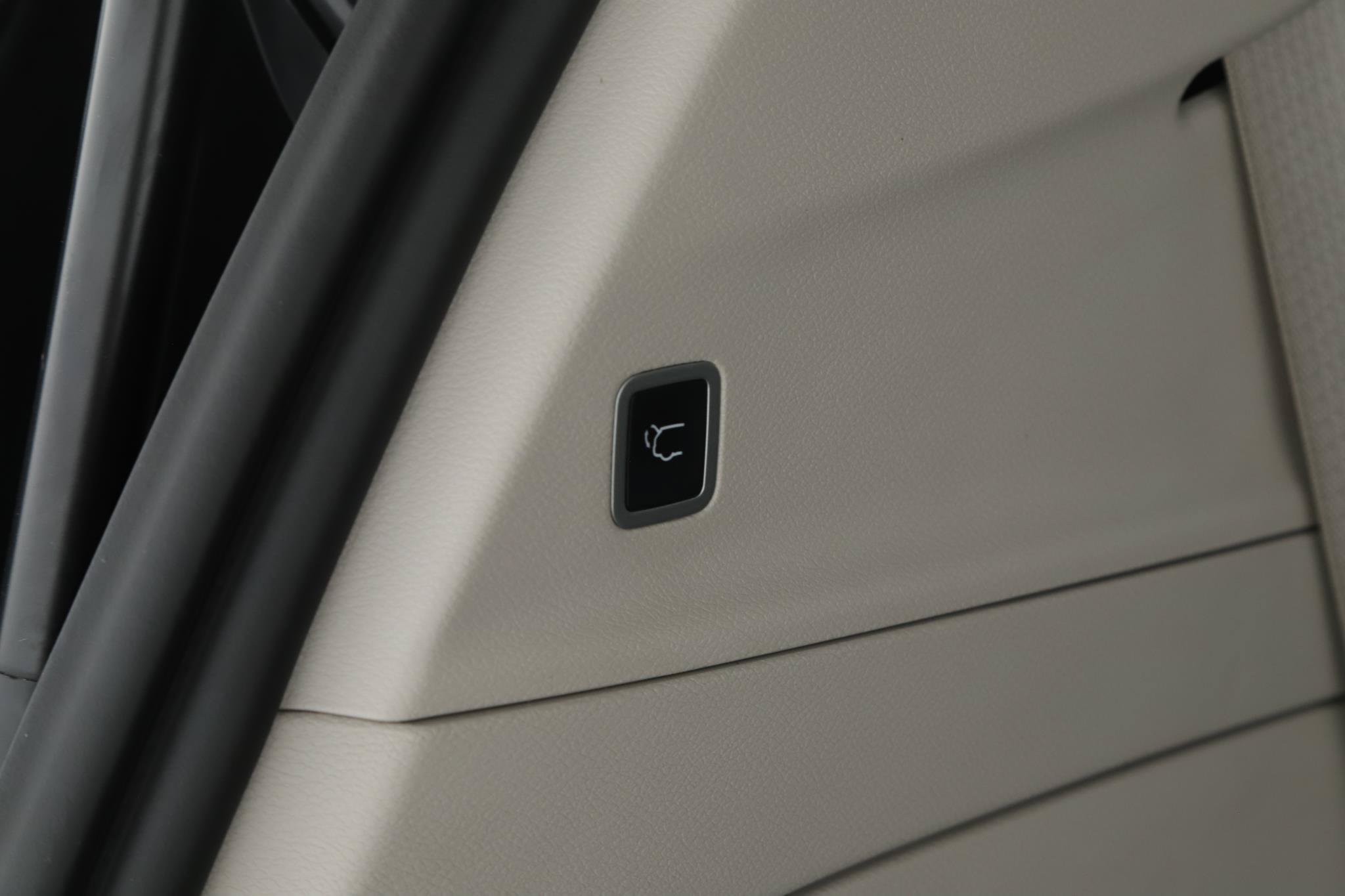 Used 2022 Chrysler Pacifica Touring-L AWD/4WD image 17