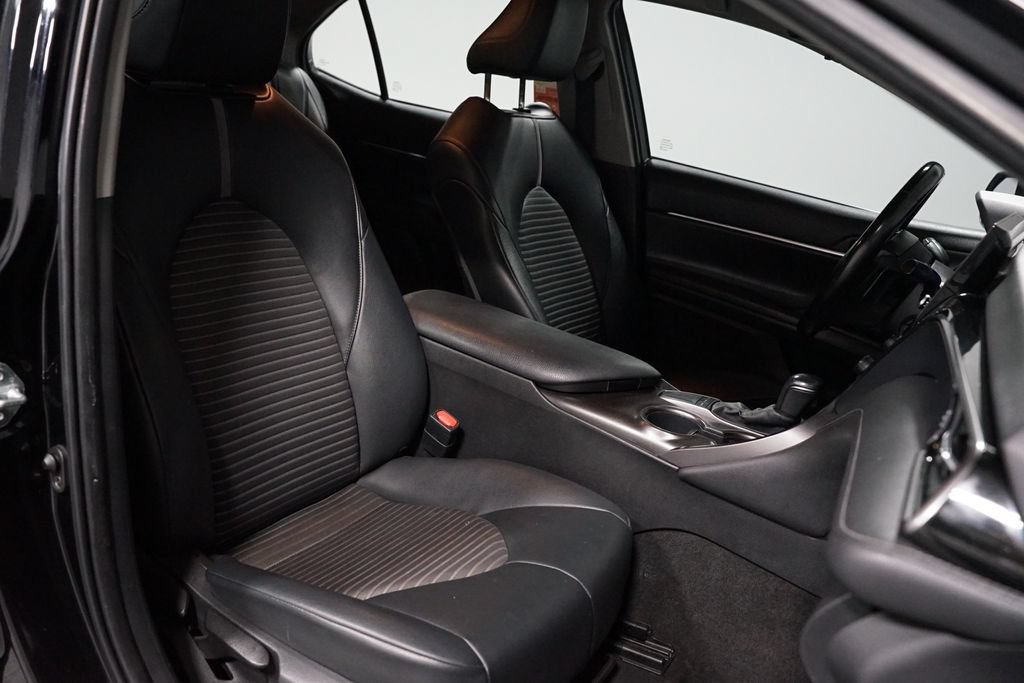 Used 2022 Toyota Camry SE FWD image 26