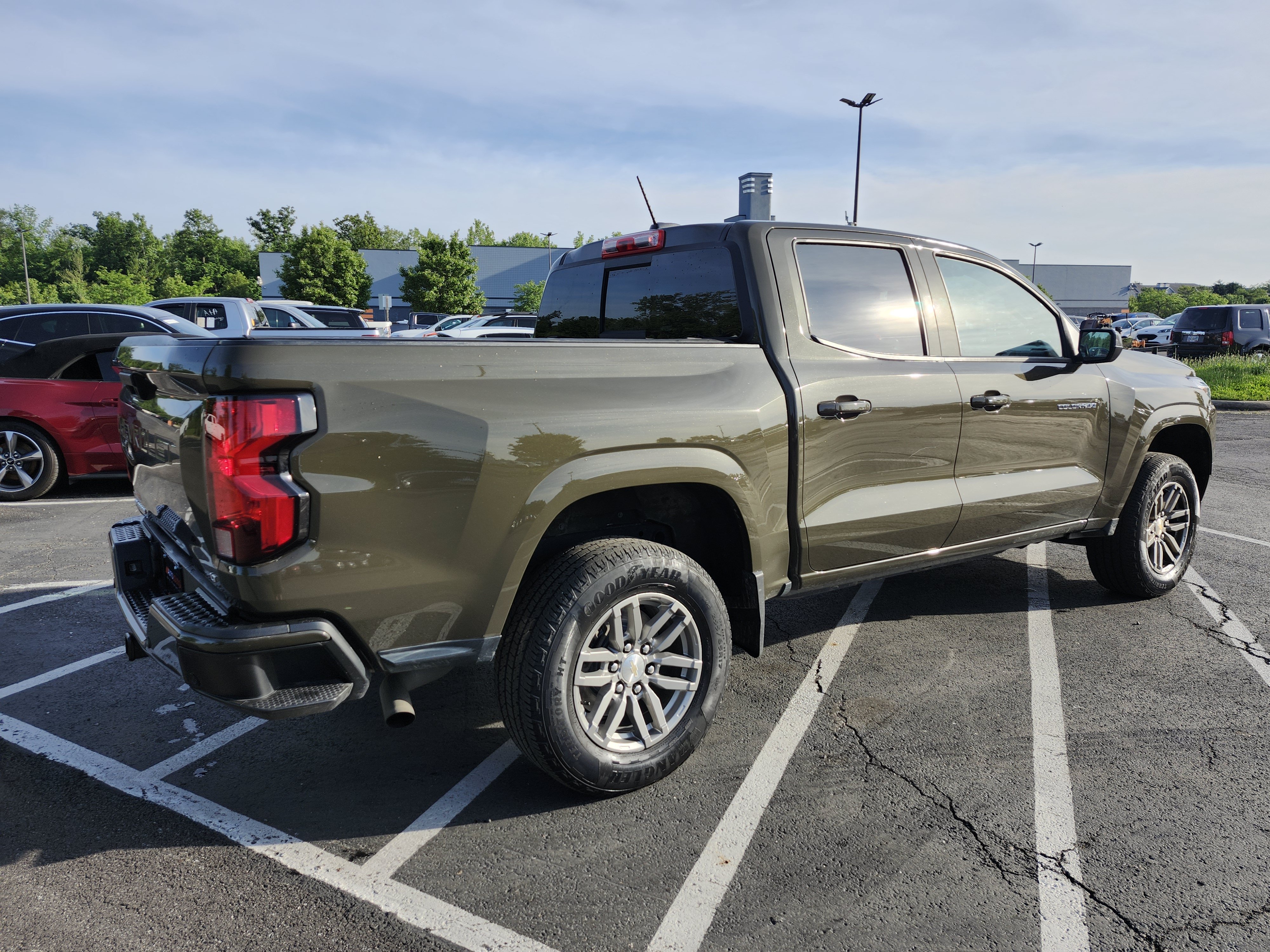 Used 2023 Chevrolet Colorado LT w/ LT Convenience Package II RWD image 18