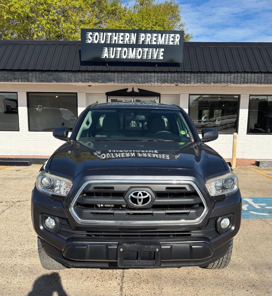 Used 2016 Toyota Tacoma SR5 w/ SR5 Appearance Package (SN) image 2
