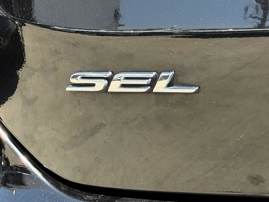 Used 2024 Ford Edge SEL AWD/4WD image 15