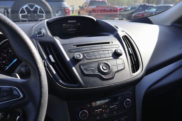 Used 2017 Ford Escape SE FWD image 11