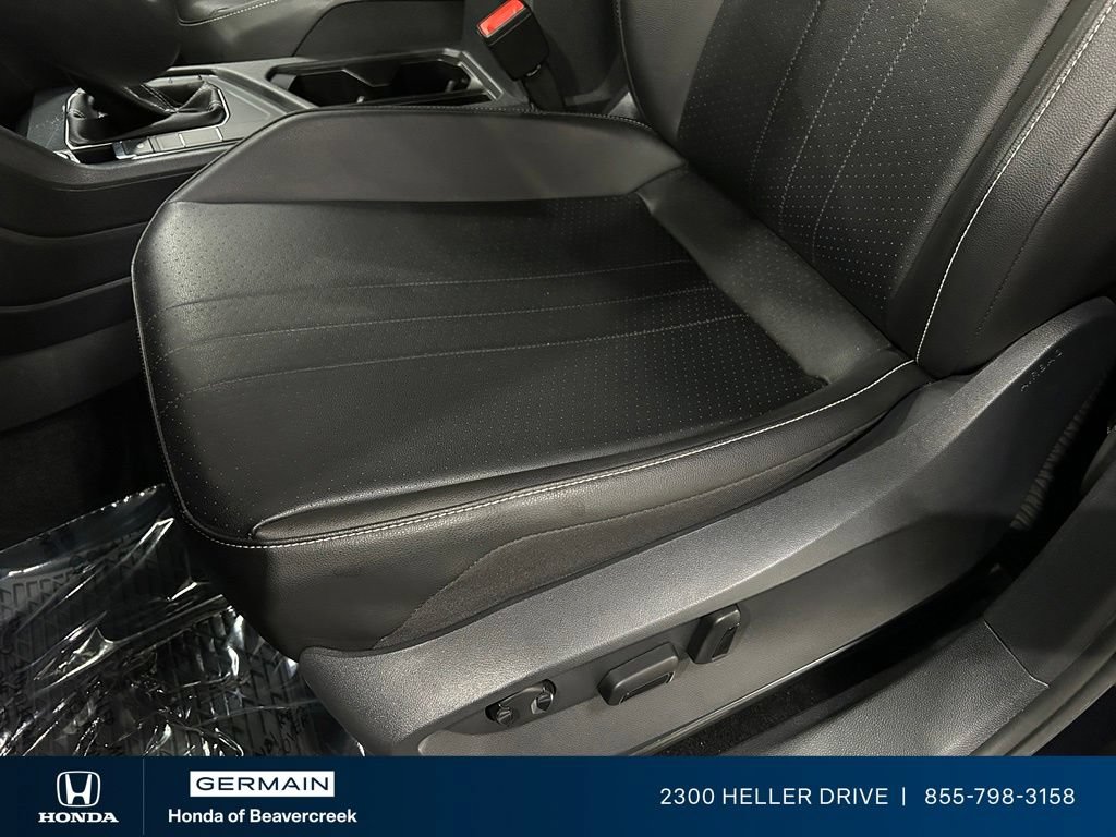 Used 2022 Volkswagen Tiguan SE R-Line FWD image 19