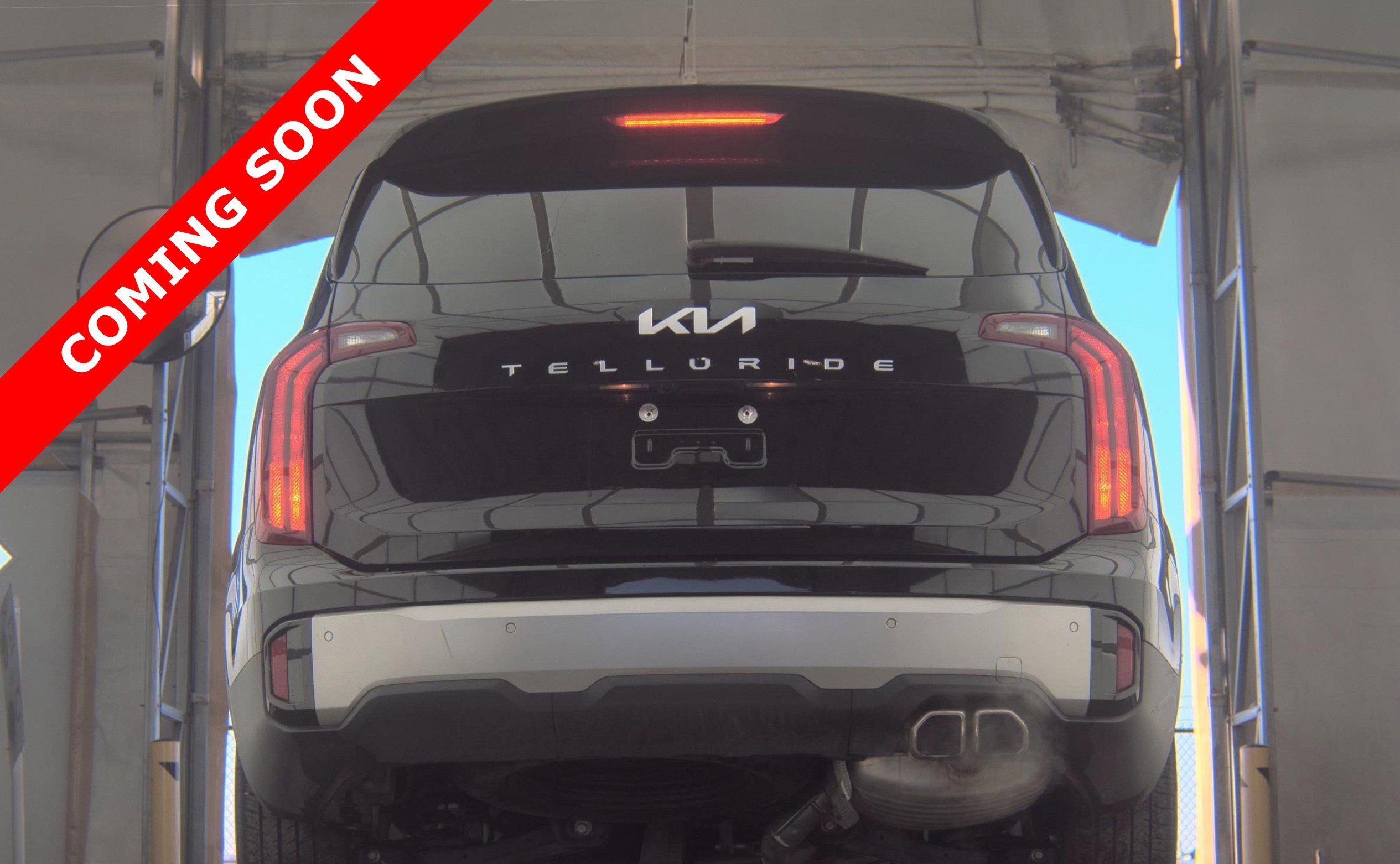 Used 2025 Kia Telluride S FWD image 5