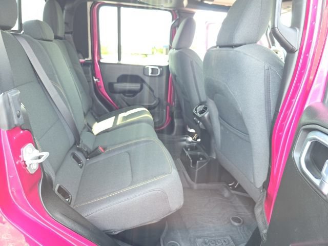 Used 2024 Jeep Gladiator Sport AWD/4WD image 36