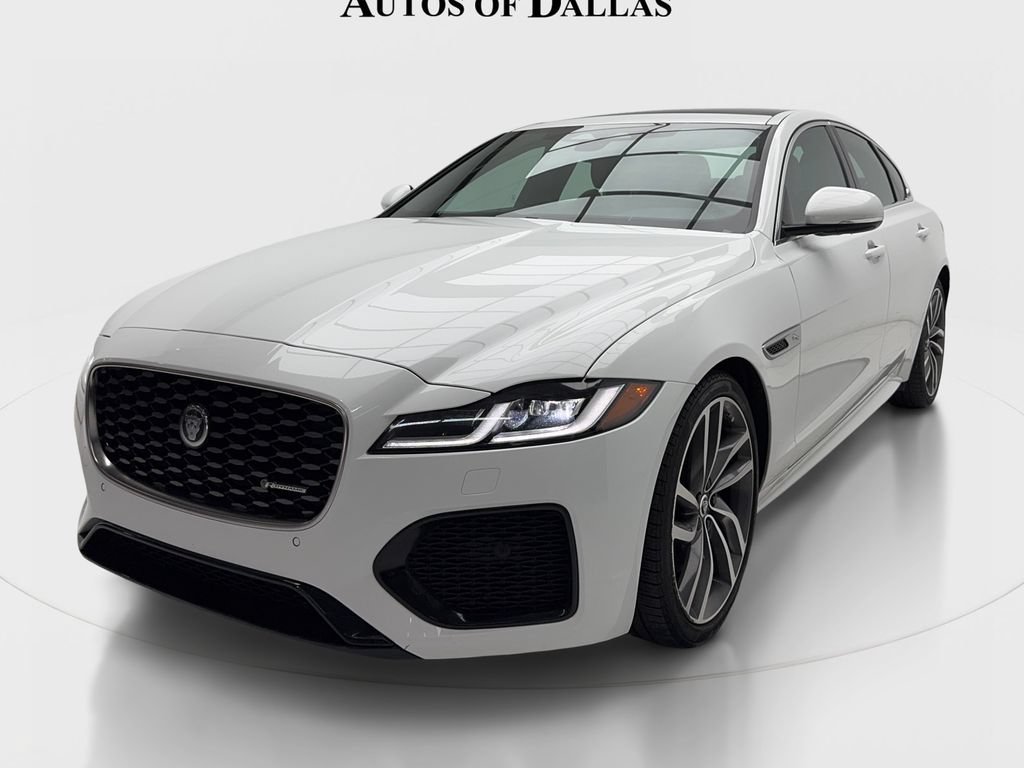 Used 2024 Jaguar XF R-Dynamic SE RWD image 4