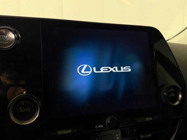 Used 2023 Lexus NX 250 FWD w/ Towing Package (2000 Lbs) image 16