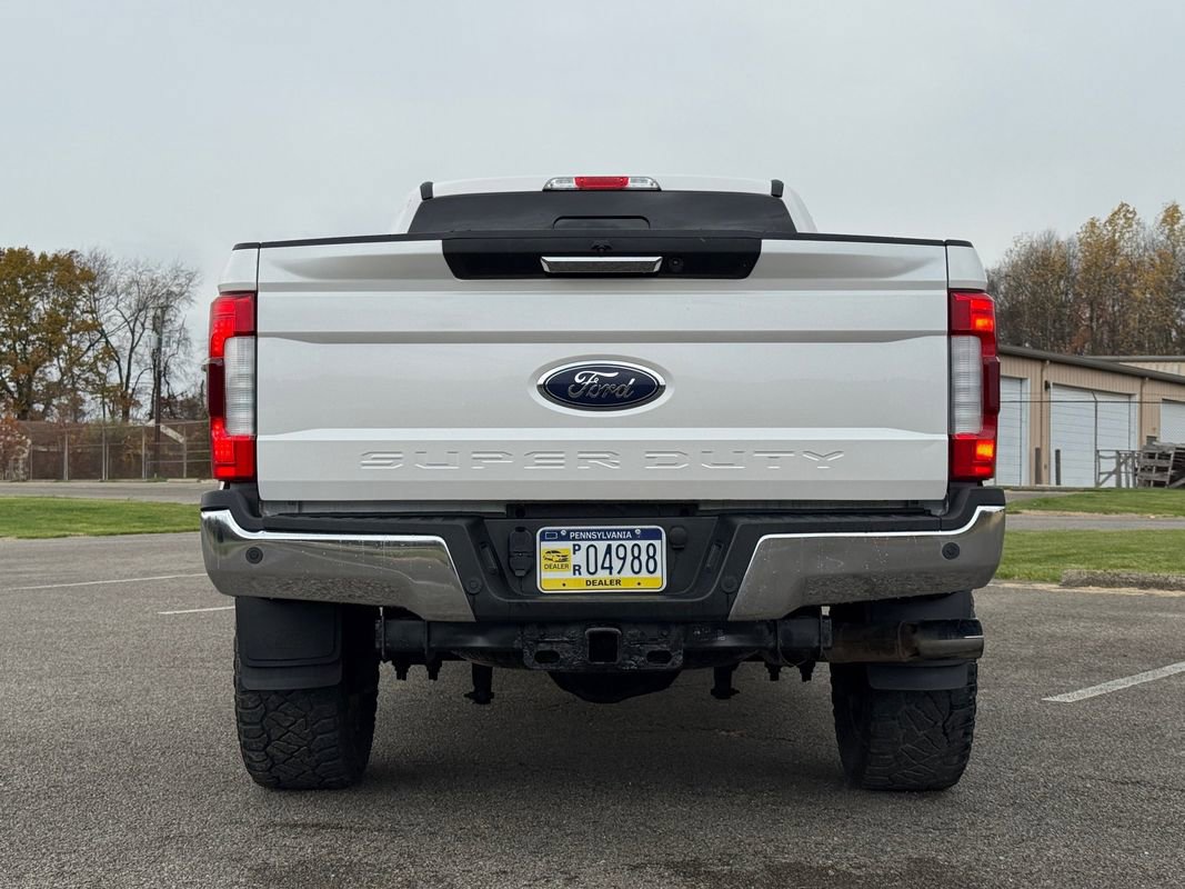 Used 2019 Ford F250 Lariat w/ Chrome Package image 6