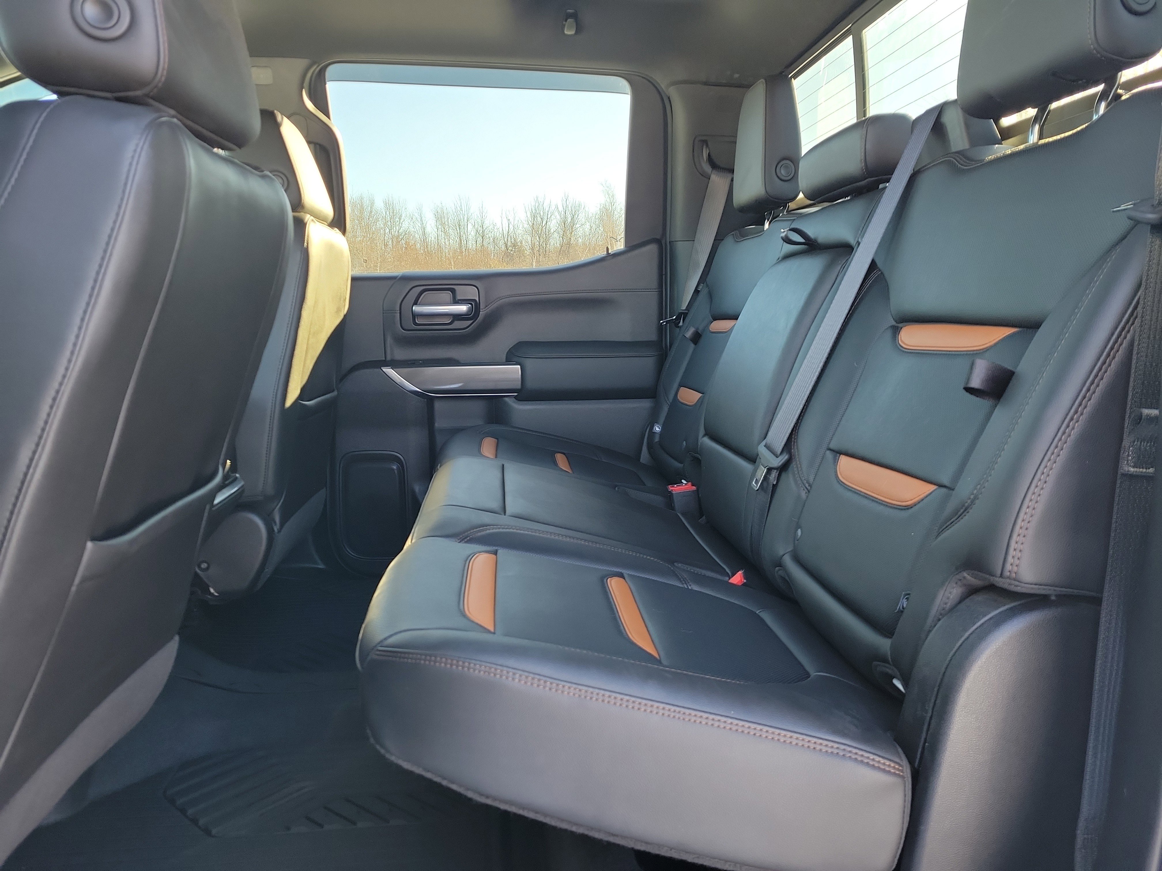 Used 2020 GMC Sierra 1500 AT4 w/ AT4 Premium Package image 16