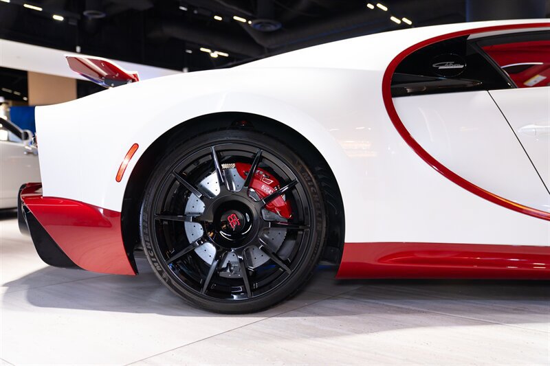 Used 2024 Bugatti Chiron Super Sport AWD/4WD image 50