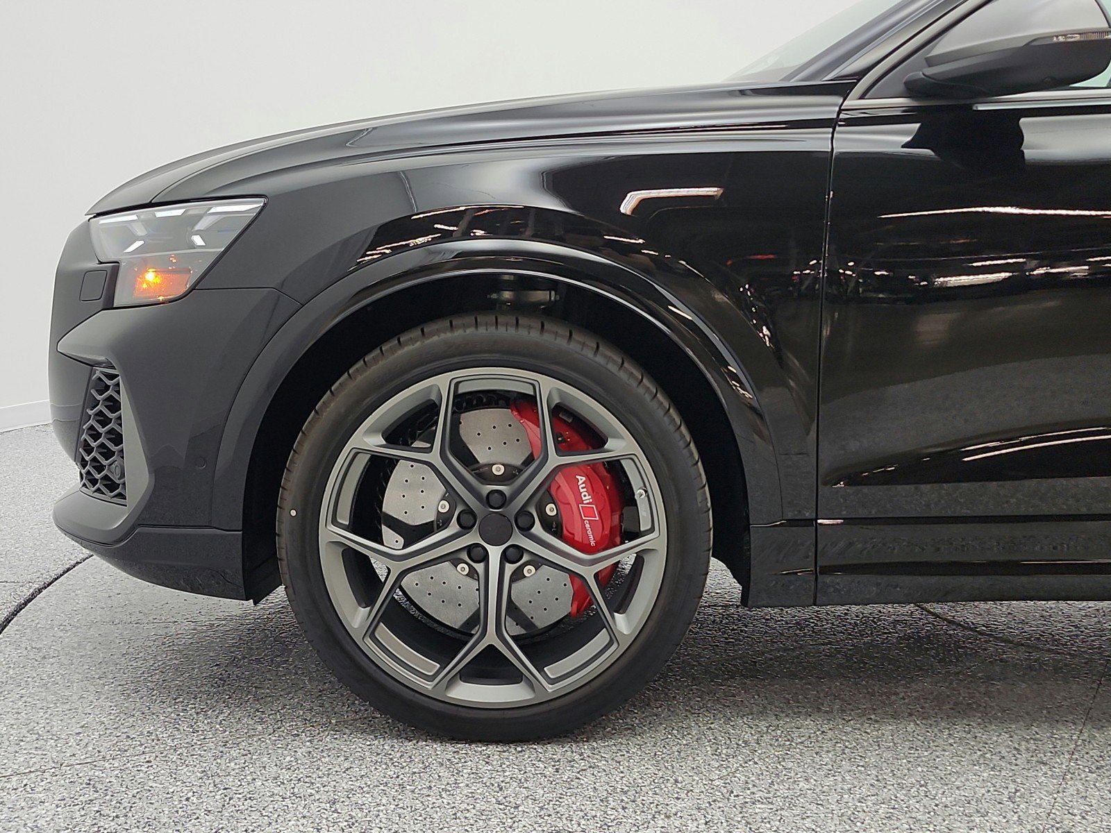 New 2026 Audi RS Q8 performance image 15