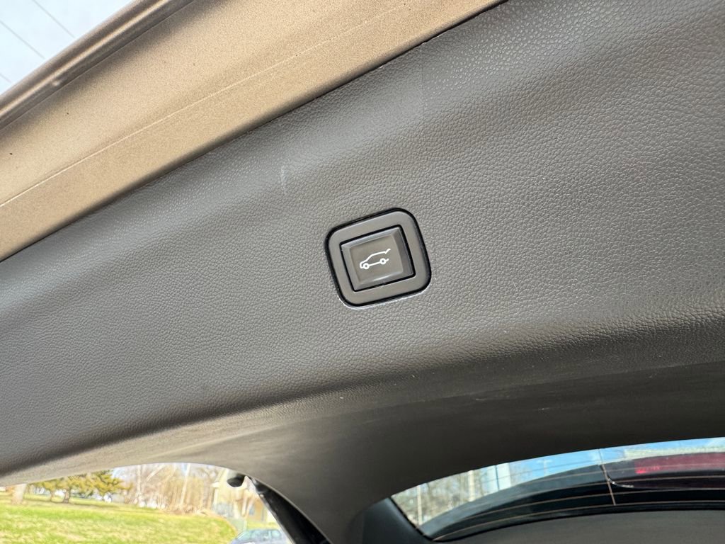 Used 2020 Buick Enclave Premium w/ Trailering Package, 5000 lbs. image 13