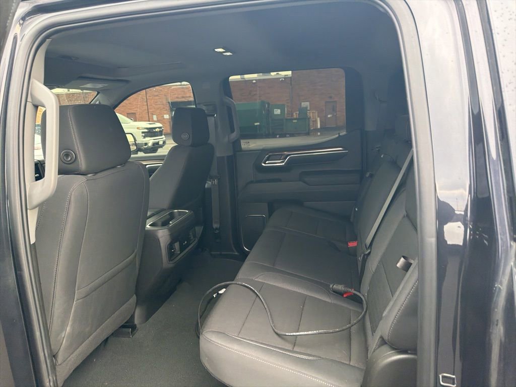 Used 2024 Chevrolet Silverado 1500 LT Trail Boss w/ Convenience Package II image 10