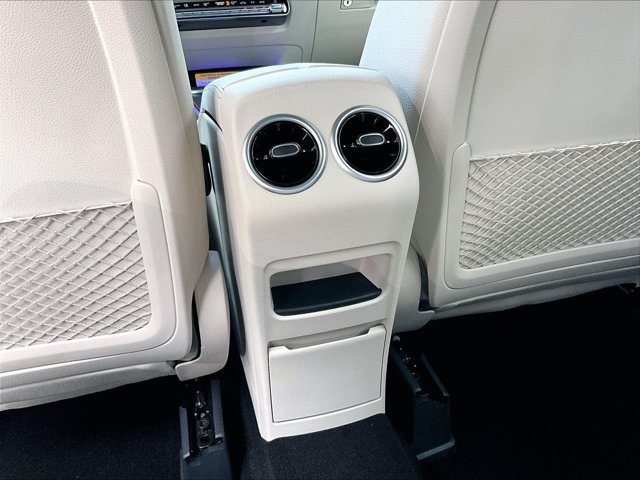 New 2026 Mercedes-Benz GLB 250 image 19