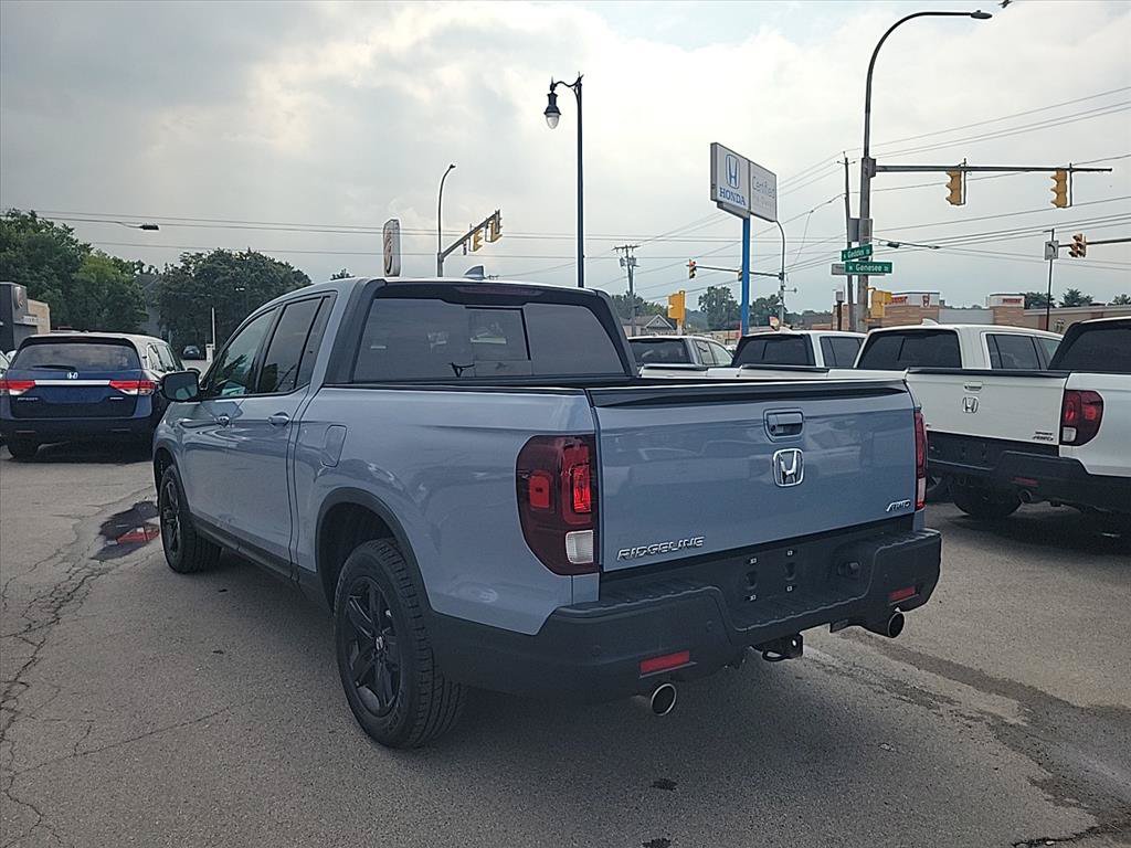 Used 2023 Honda Ridgeline Black Edition image 3