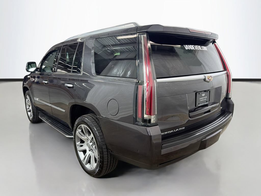 Used 2017 Cadillac Escalade Luxury AWD/4WD image 7