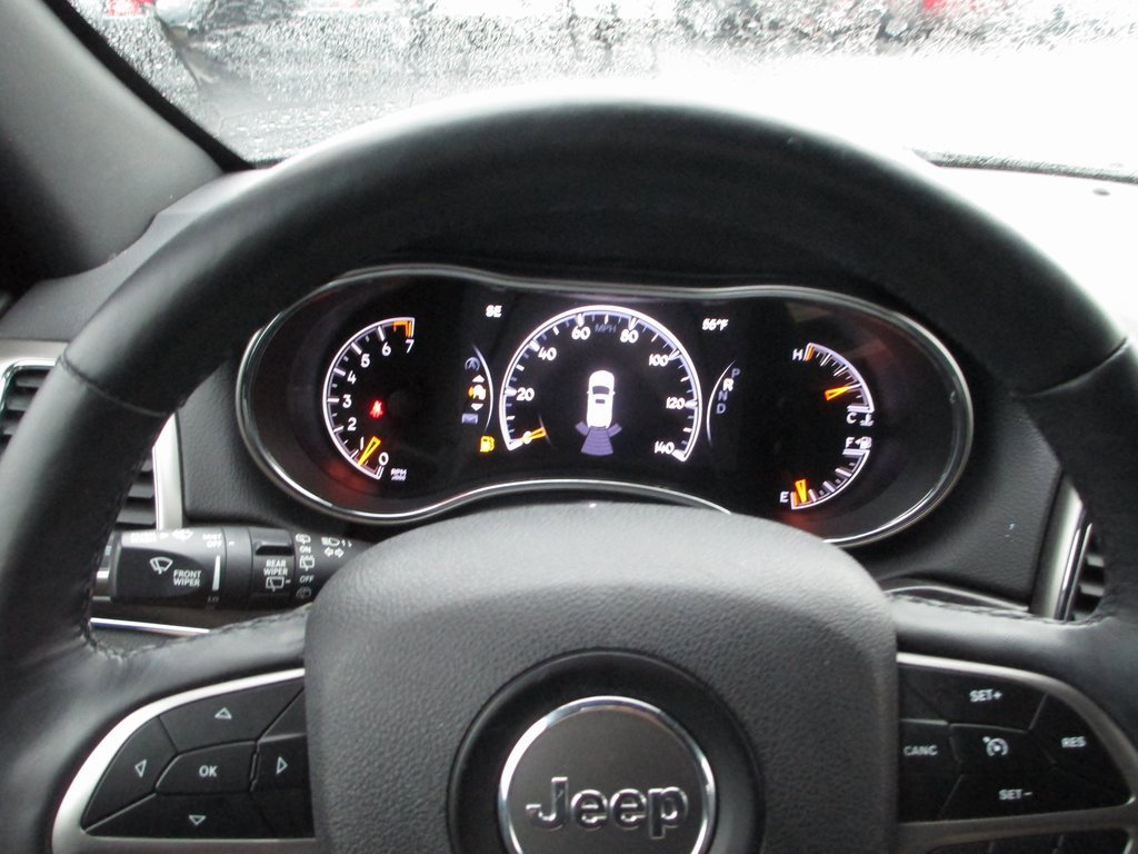 Used 2018 Jeep Grand Cherokee Limited image 25