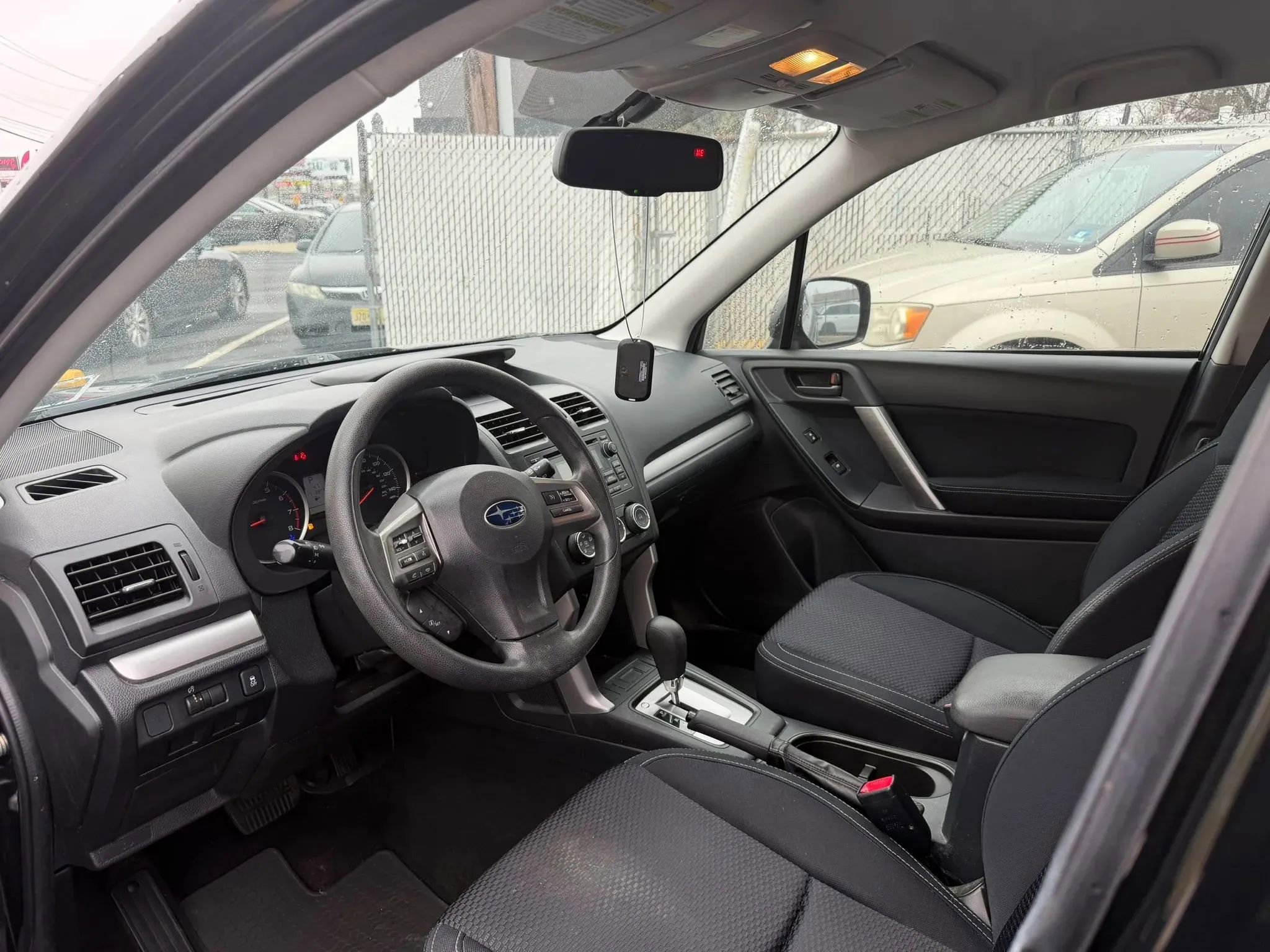 Used 2015 Subaru Forester 2.5i w/ Alloy Wheel Package AWD/4WD image 10