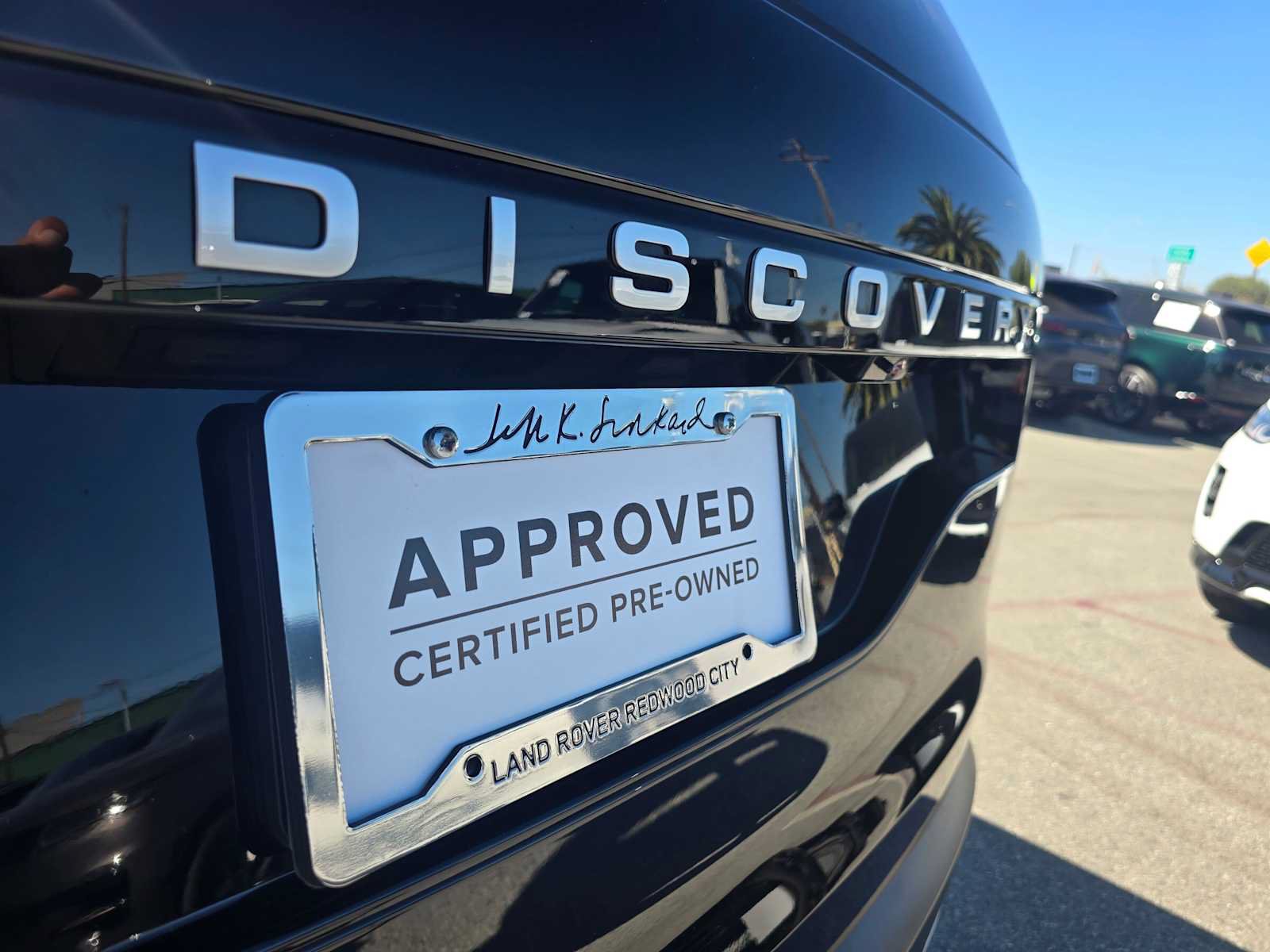 Used 2025 Land Rover Discovery S AWD/4WD image 14