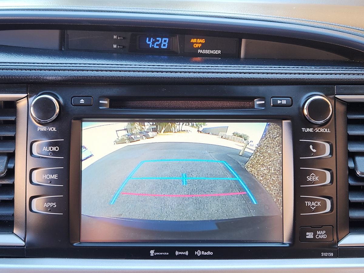 Used 2016 Toyota Highlander XLE FWD image 38