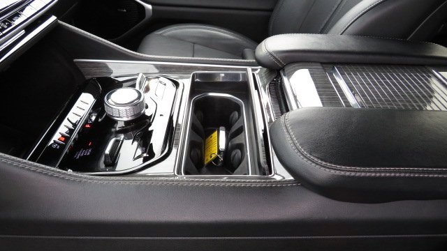 Used 2022 Jeep Wagoneer Series III w/ Premium Group I image 18