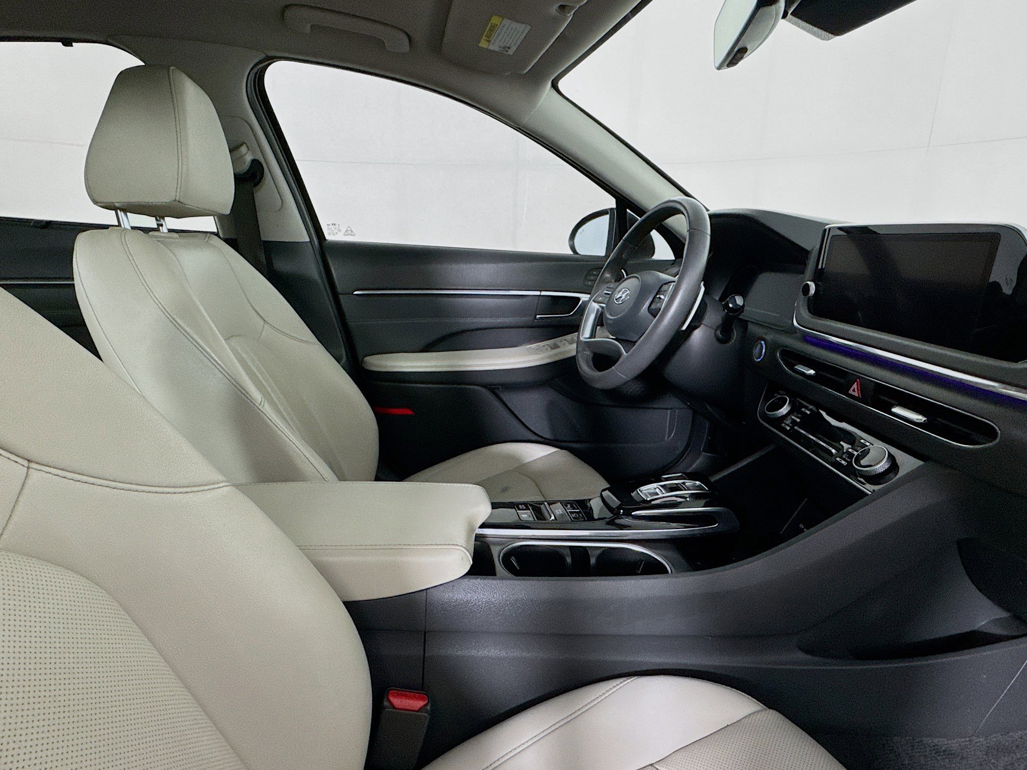 Used 2023 Hyundai Sonata Limited image 28