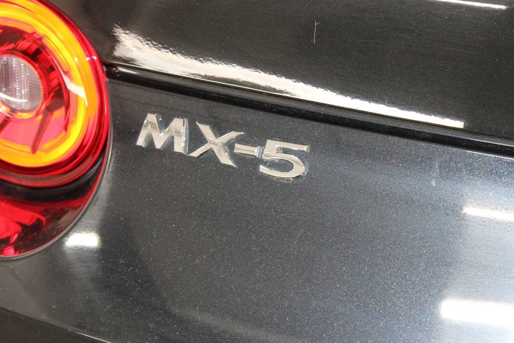 Used 2025 MAZDA MX-5 Miata RF Grand Touring RWD image 22