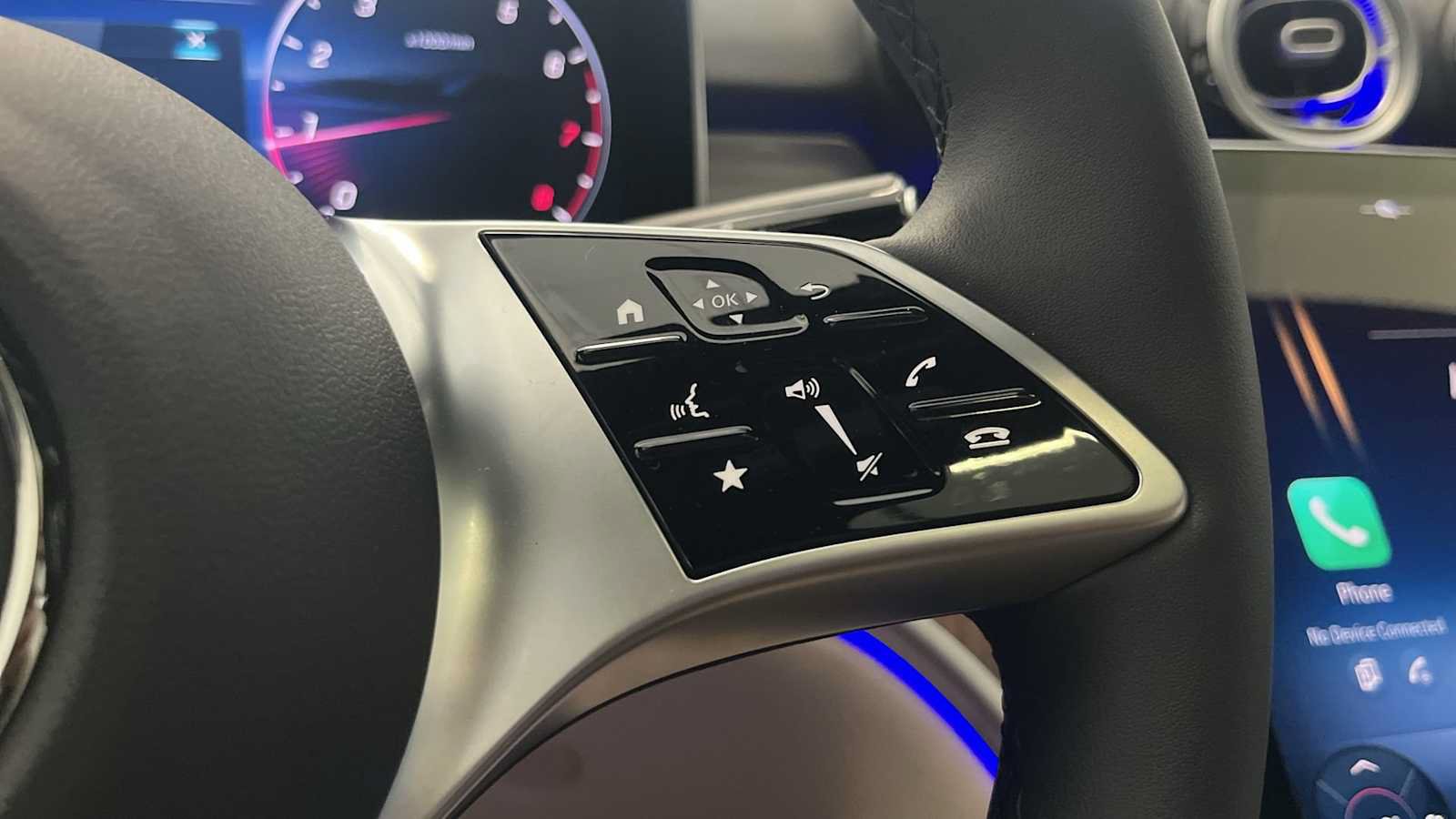 New 2026 Mercedes-Benz C 300 4MATIC Sedan image 39