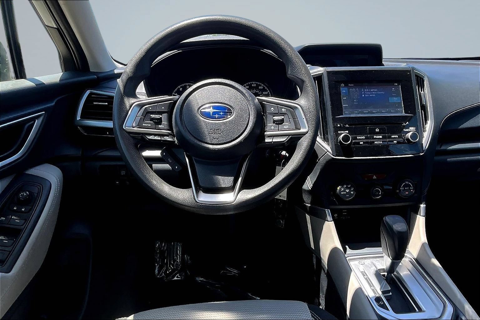 Used 2022 Subaru Forester AWD/4WD image 9