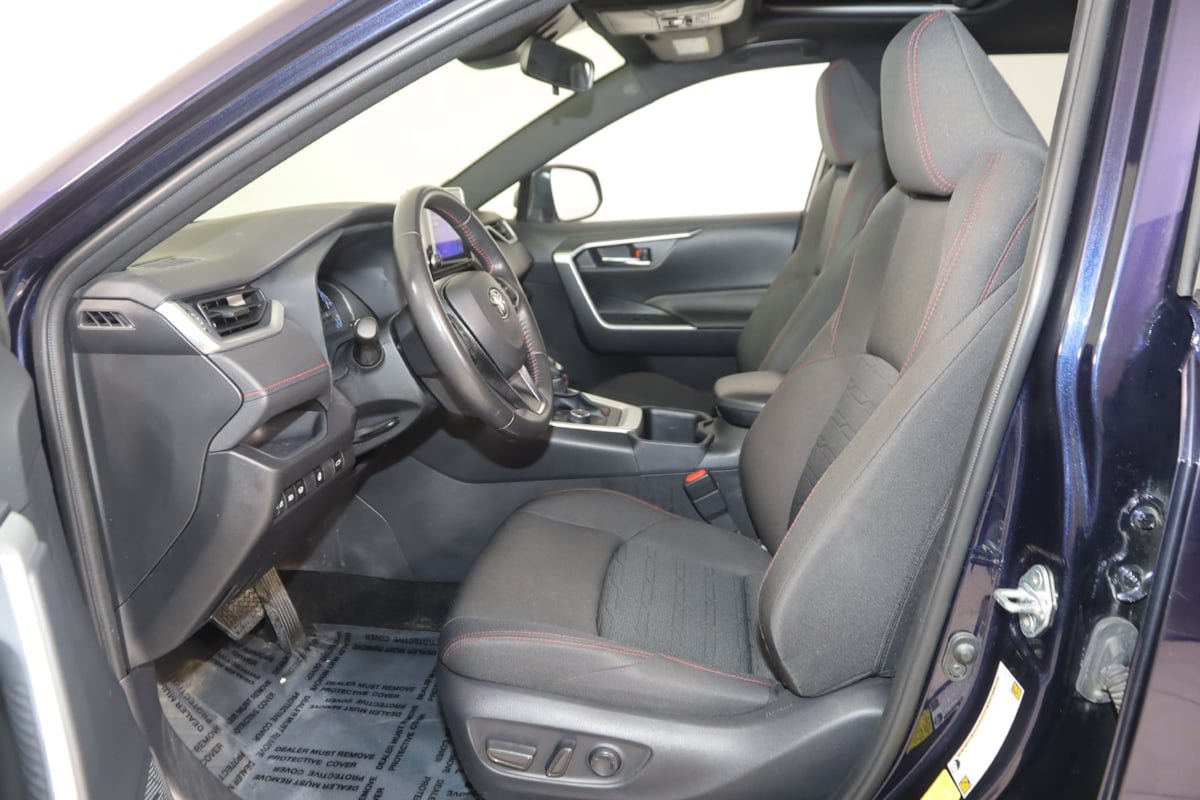 Used 2024 Toyota RAV4 SE w/ Weather & Moonroof Package AWD/4WD image 13