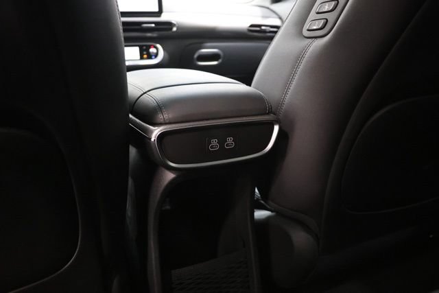New 2024 Genesis GV60 Advanced AWD/4WD image 31