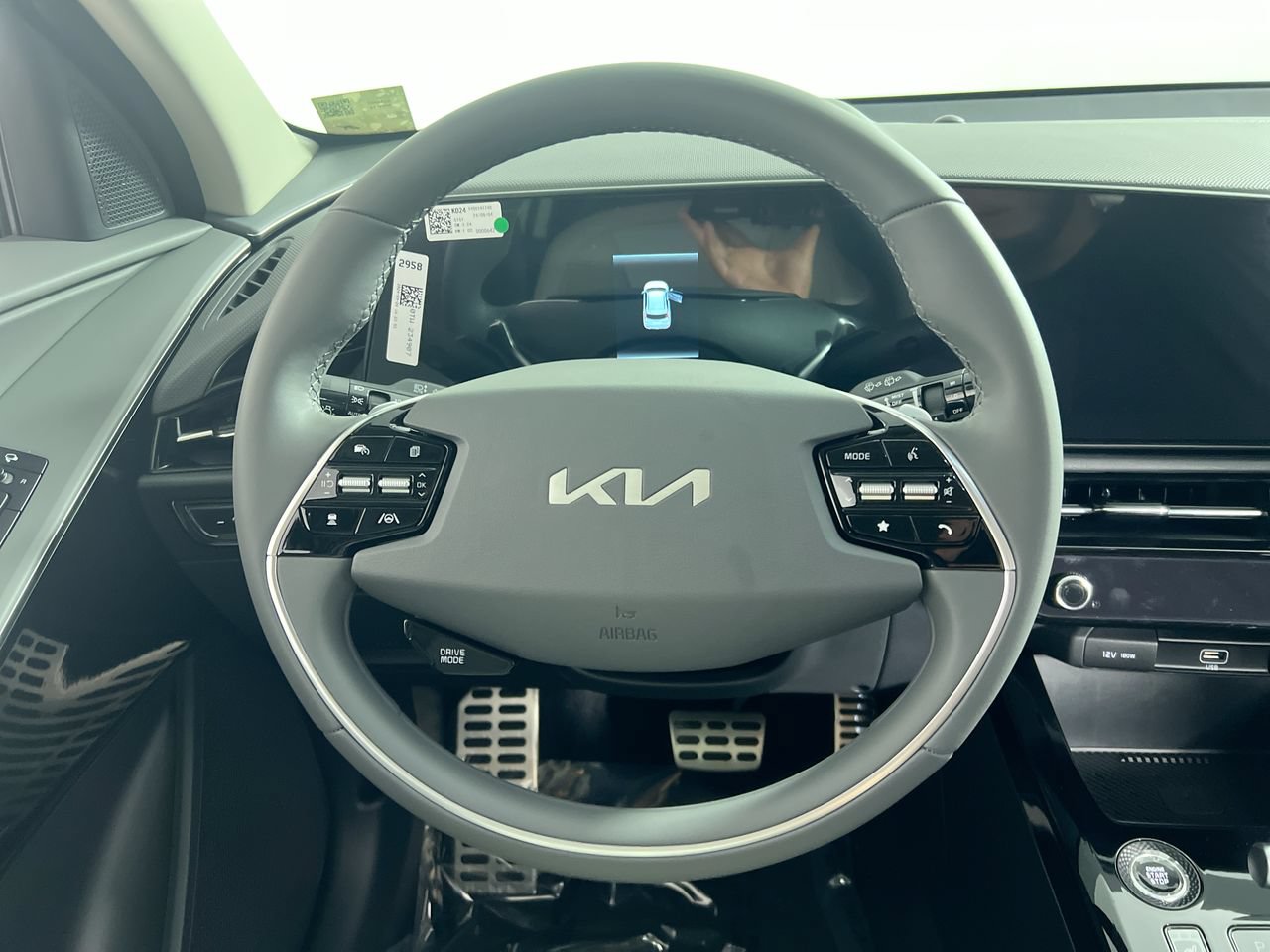 Certified 2025 Kia Niro EX Touring FWD image 17