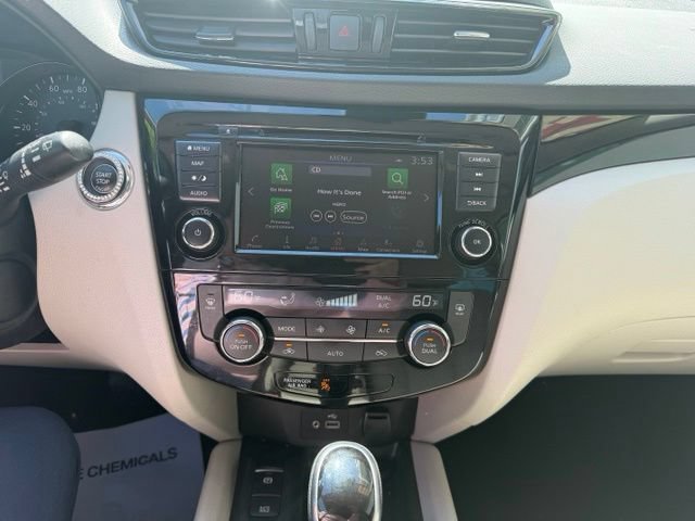 Used 2022 Nissan Rogue Sport SL AWD/4WD image 15