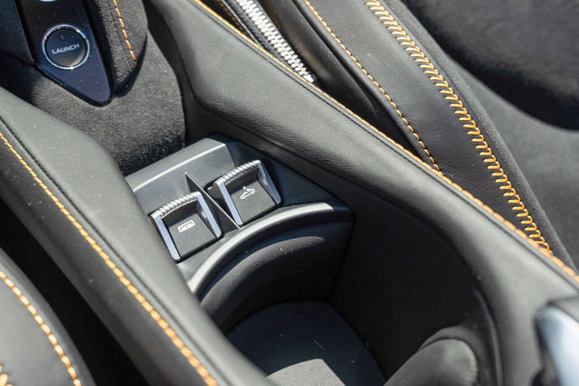 Used 2022 McLaren 720S Spider RWD image 46