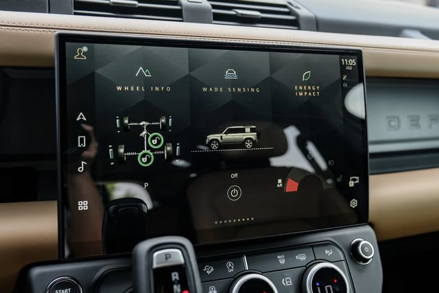 New 2026 Land Rover Defender 110 X AWD/4WD image 43