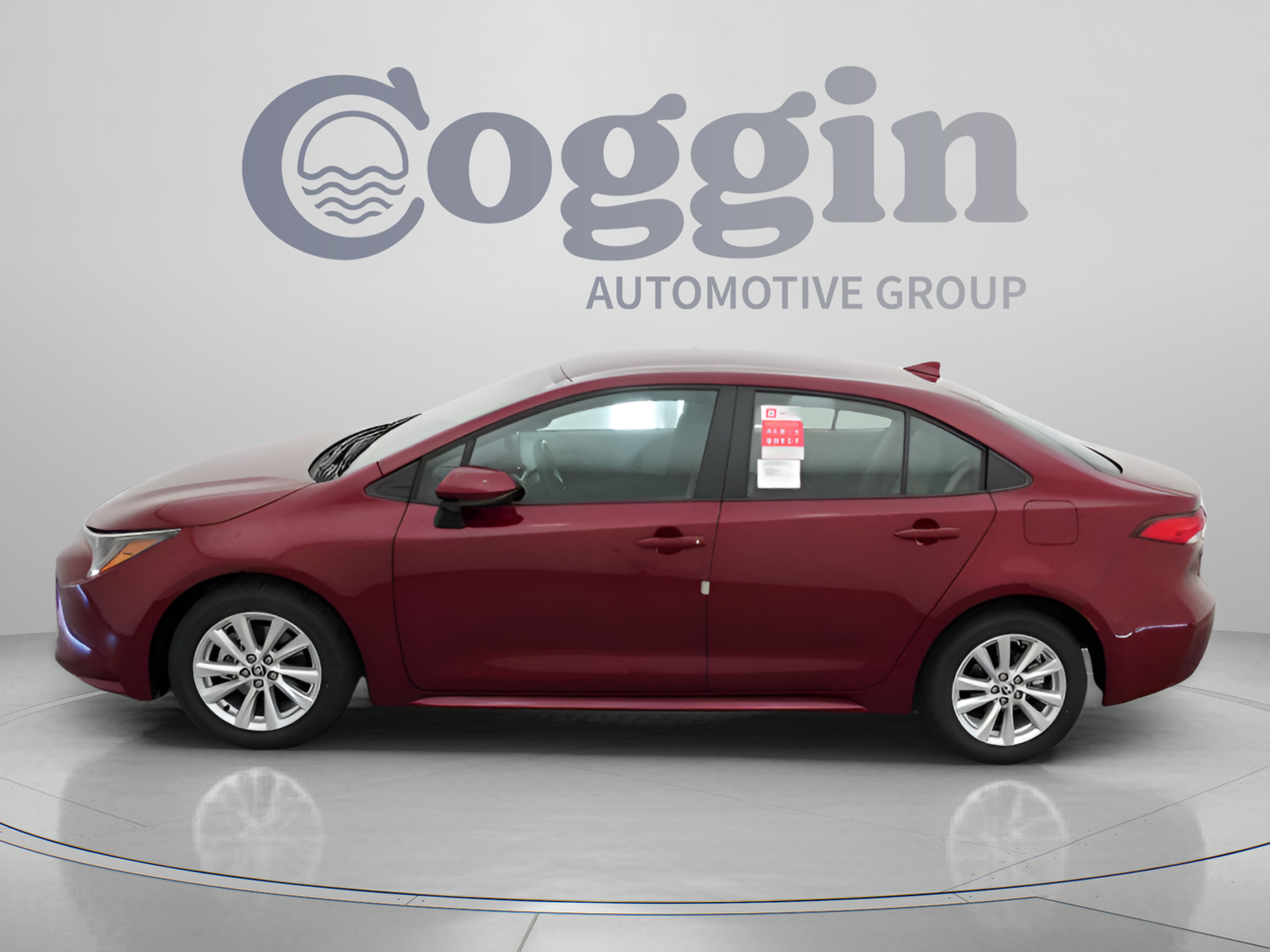 Used 2026 Toyota Corolla LE w/ LE Premium Package FWD image 5