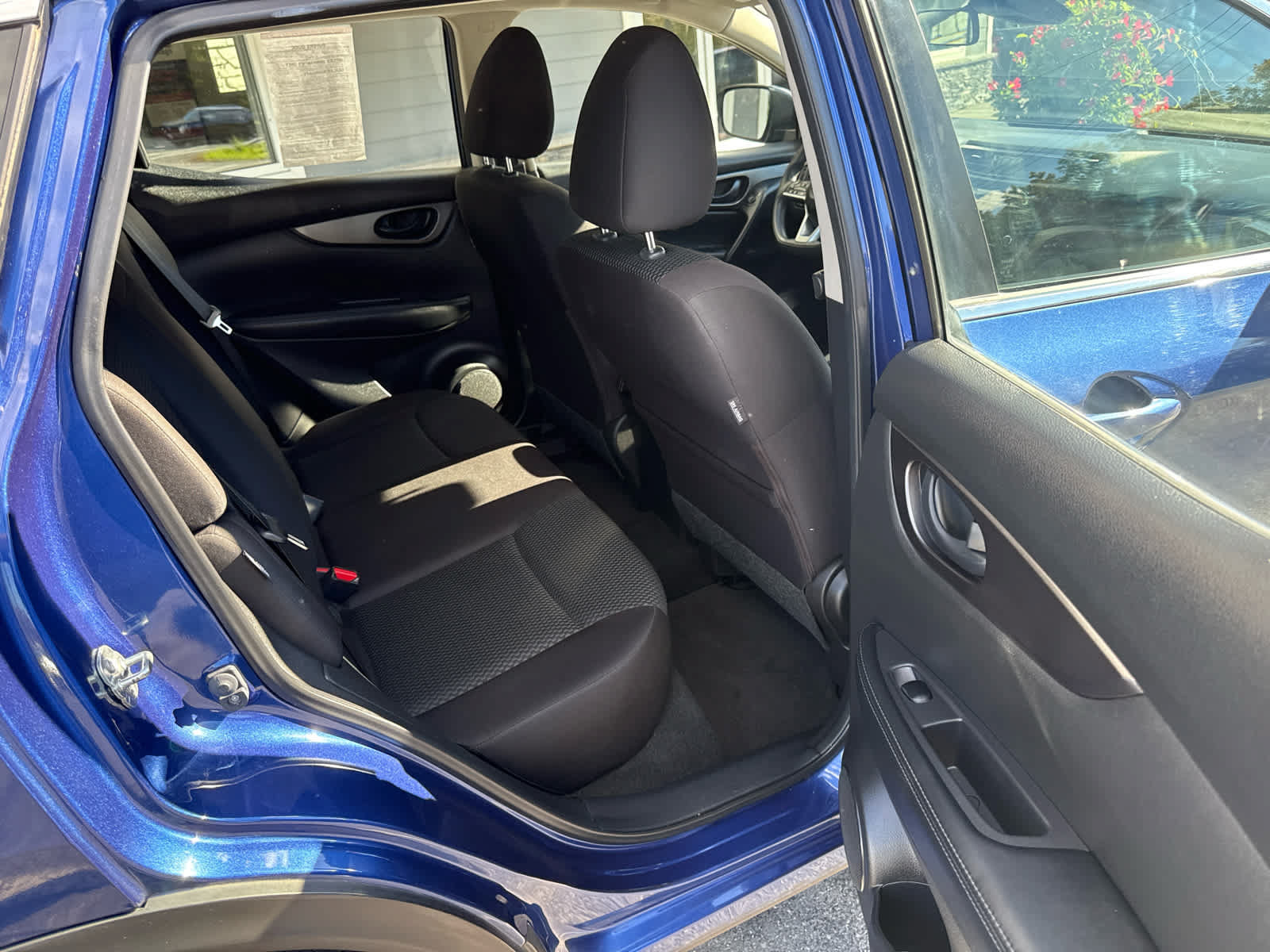 Used 2020 Nissan Rogue Sport S AWD/4WD image 18