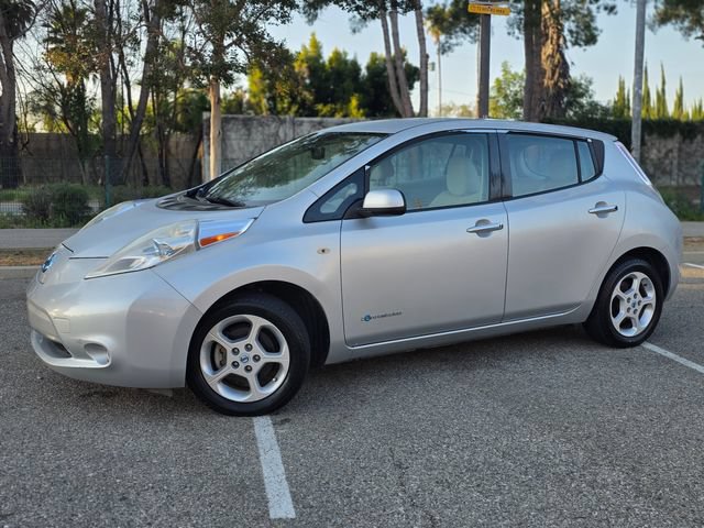 Used 2012 Nissan Leaf SL FWD image 16