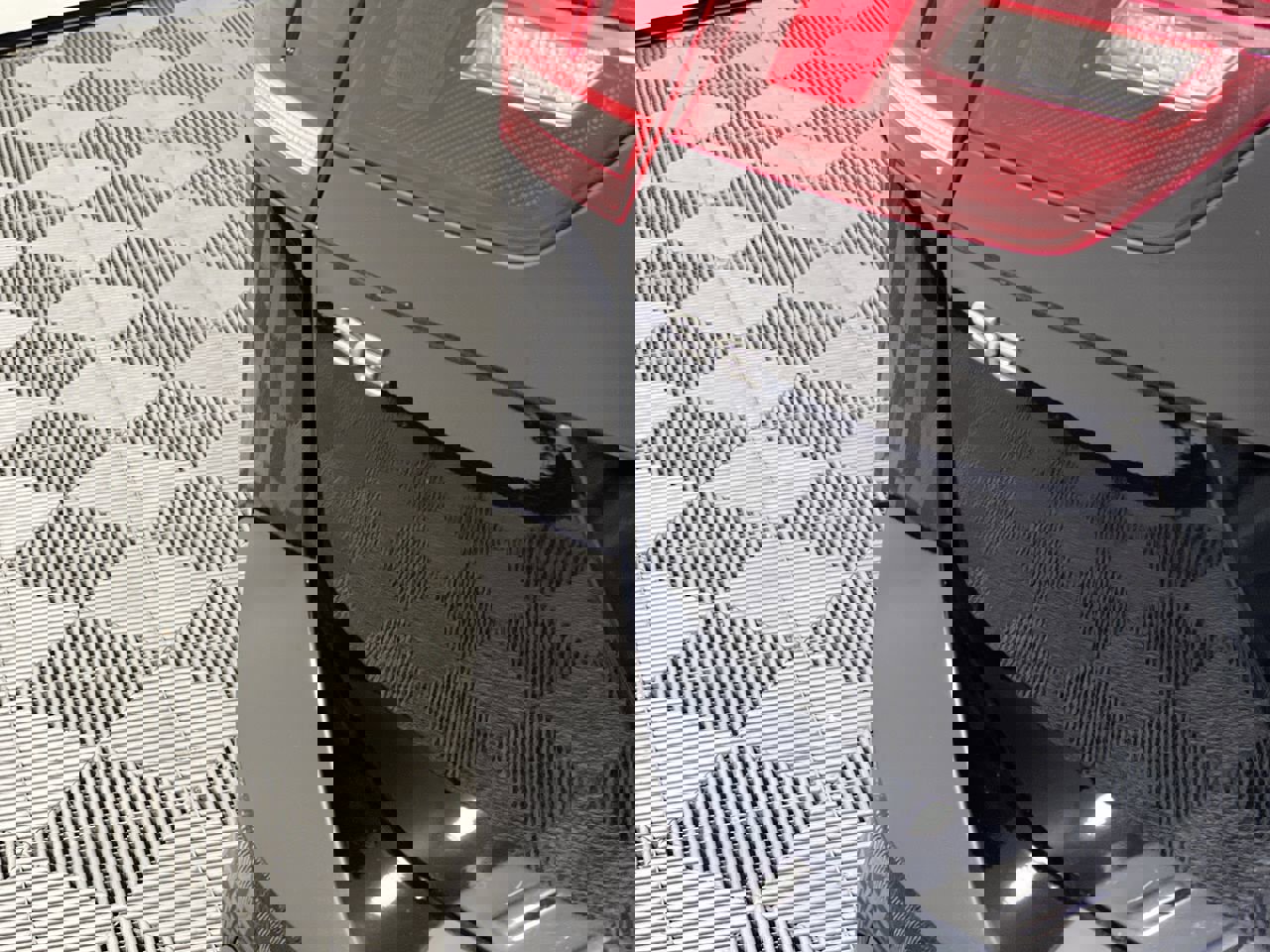 Used 2022 Volkswagen Tiguan SE R-Line image 5