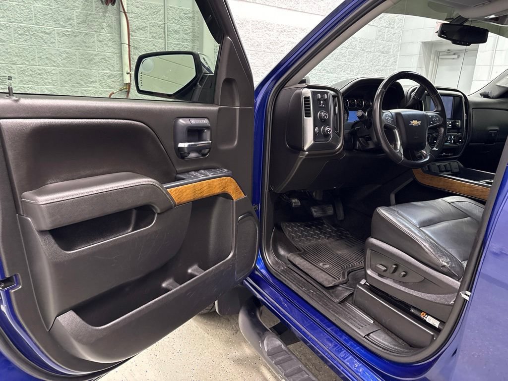 Used 2014 Chevrolet Silverado 1500 LTZ AWD/4WD image 19