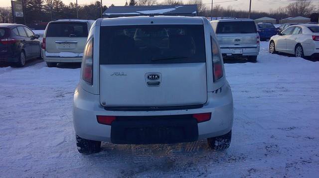 Used 2011 Kia Soul + w/ Audio Pkg FWD image 4